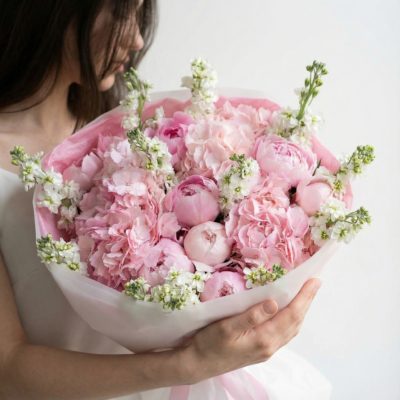 Bukiet "Love Letter" z hortensji, peonii i lwiej paszczy.Kwiaciarnia Kwiatowe Królestwo Warszawa